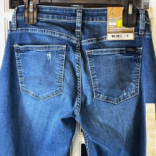SILVER JEANS Authentic The Curvy Boyfriend Jean Size 4 NWT - Image 4