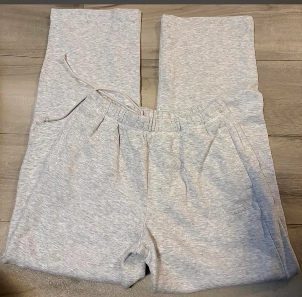 Skims cotton fleece classic straight leg pant Color light heather grey - Image 3