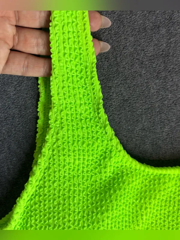 🆕 Women’s Neon Lime Textured One-Piece Swimsuit Size M - Image 3
