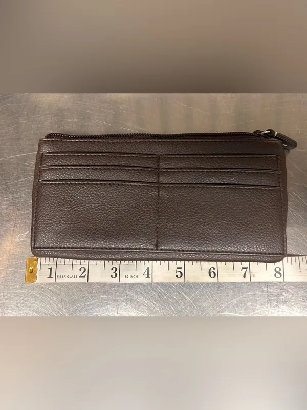 Nice wallet unisex! Great condition - Image 3