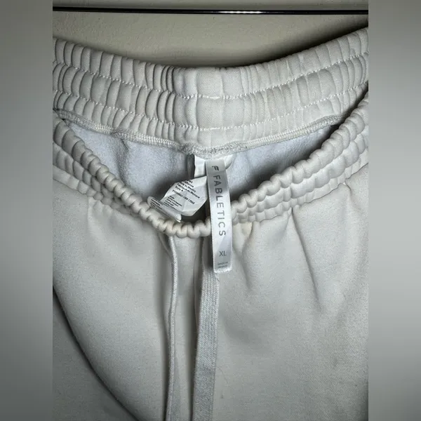 Fabletics Sweatpants size XL - Image 4