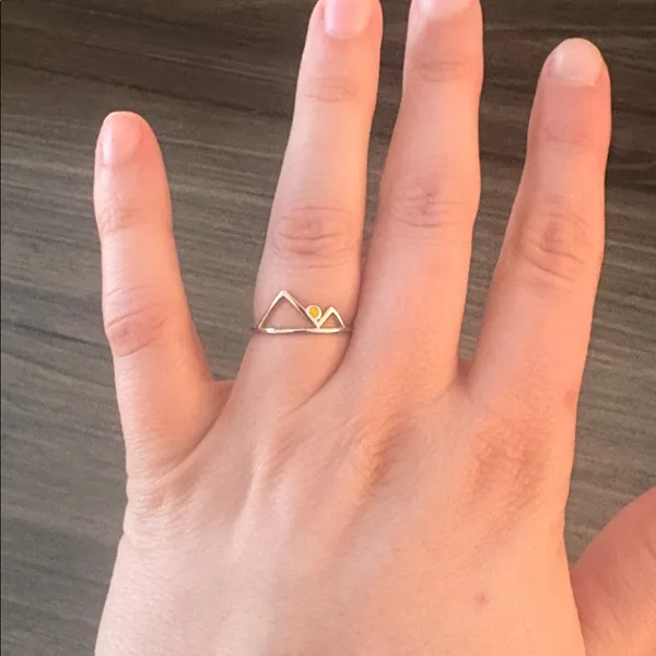 Pura Vida Size 7 Silver Mountain Ring - Image 4