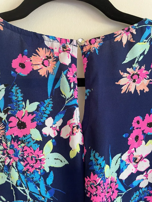 Candie’s Sleeveless Blouse - Image 4