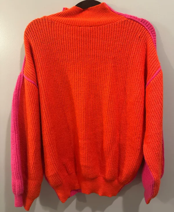 Entro Lumiére Two Toned Sweater - Image 5