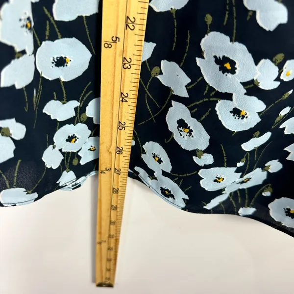 Jones New York Women Blouse M Blue Floral Smocked Neck Romantic‎ Cottage Retro - Image 4
