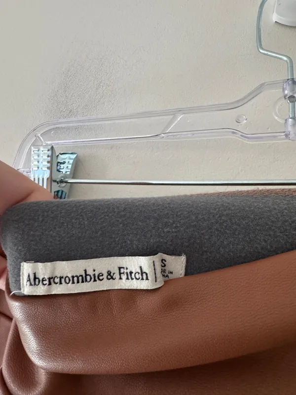 Abercrombie Faux Vegan Leather Leggings Ankle Zip, Camel‎ color - Image 6