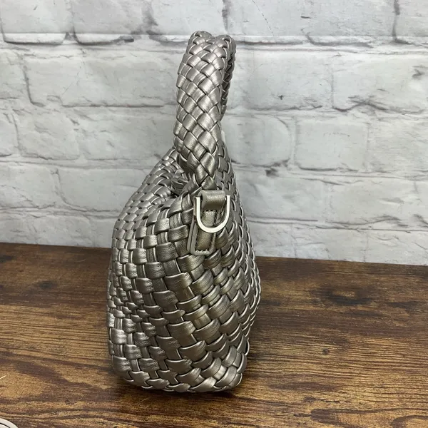 Queenoris Silver Woven Leather Bag‎ Hand-woven Crossbody New - Image 4