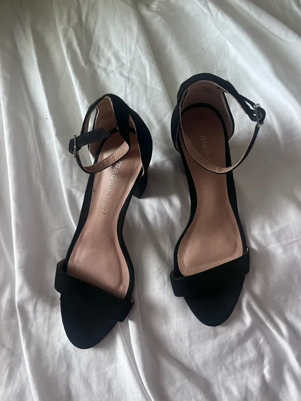 Madden Girl Black Heels - Image 2