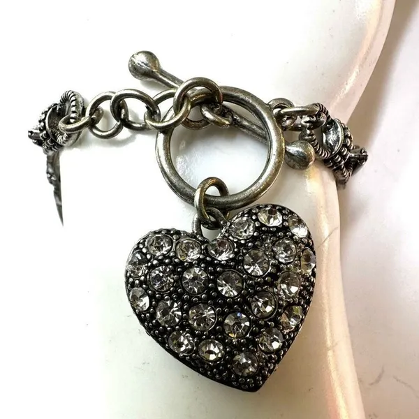 Silver tone bracelet with rhinestone heart charm - Image 7