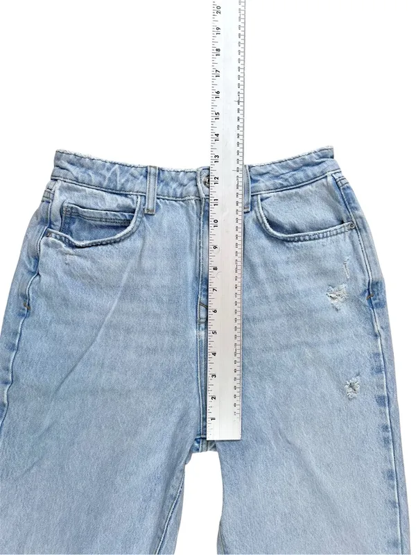 Zara Light Wash High Waisted Destructed Jeans Tapered‎ Straight Leg Size 4 - Image 5