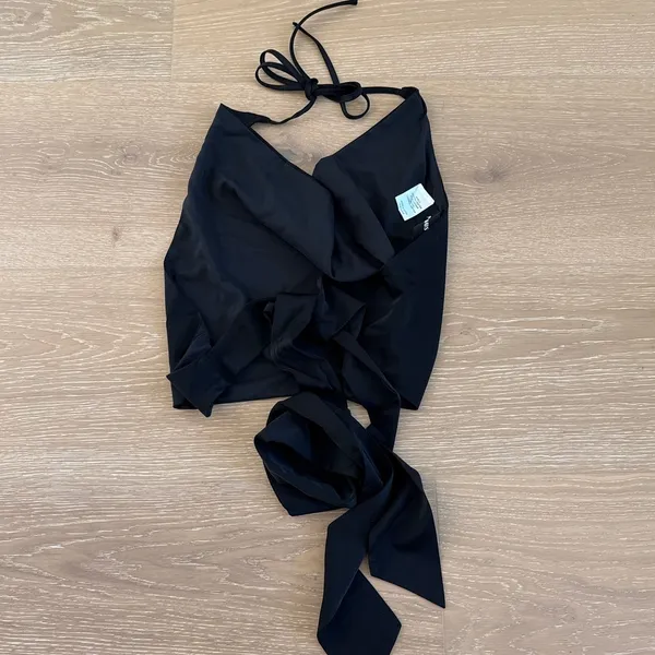 All The Ways Cowl Halter Tie Back Top Calianna Size XS Black - Image 3