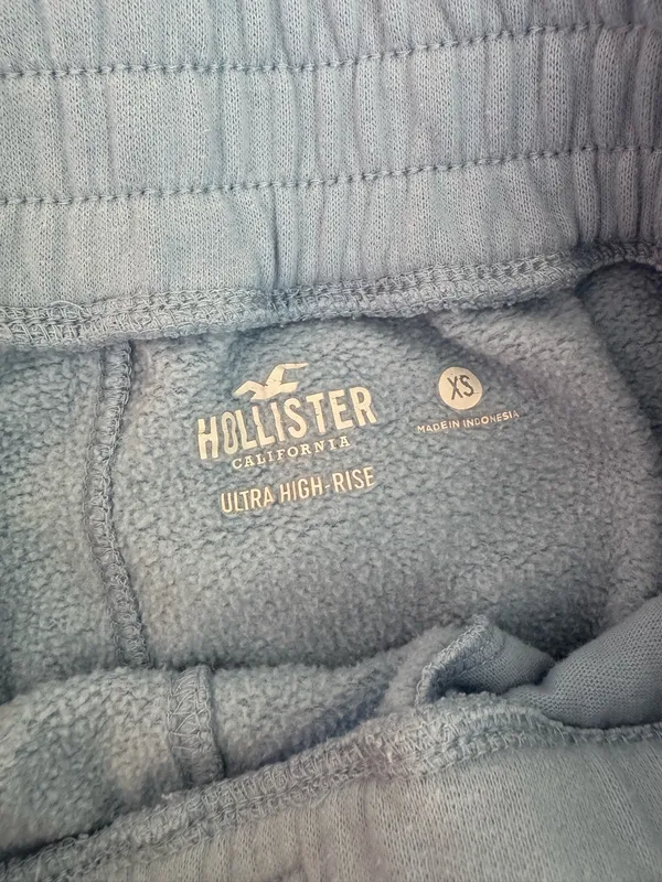 Hollister Sweat Shorts - Image 2