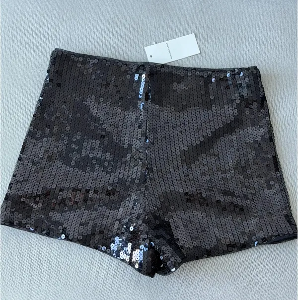 NWT Abercrombie Sequin Shorts - Image 2