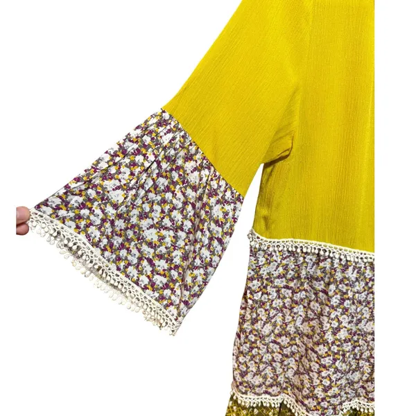 Umgee USA Mustard Yellow Floral Boho Mixed Print Tunic‎ Top Crochet Lace Medium - Image 8