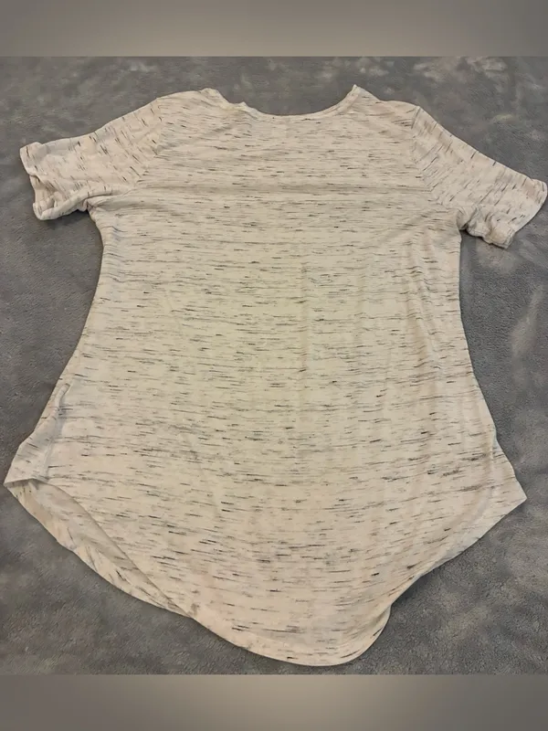 Women’s Old Navy Cream/ Heather Gray Short Sleeve Tee Size Large - Image 4