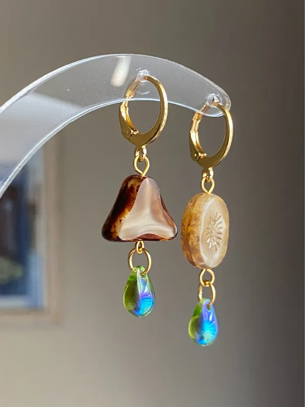 Handmade unique retro vintage fairy boho style dangle earrings w/ quality Czech glass beads mix 🌀🍃💛 - Image 4