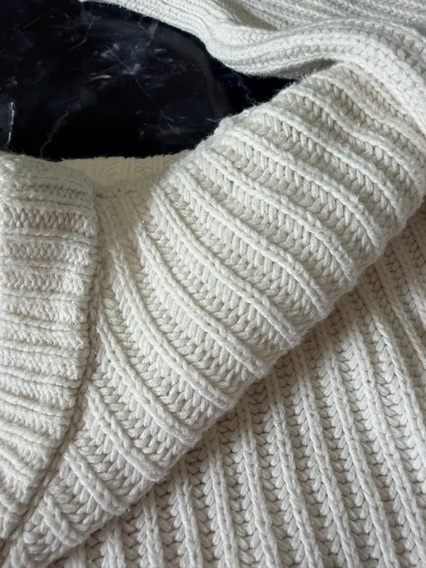 A new day cream sweater  - Image 3