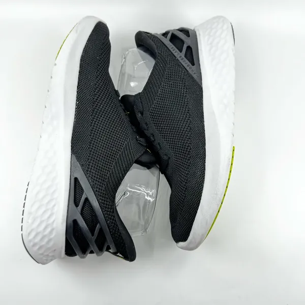 Kizik Athens hands-free sneakers in black with neon green mens 5.5 women’s 7 - Image 5