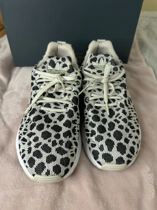 Adidas Swift Run 22 Dalmatian W Shoes Women’s Size 9 - Image 2