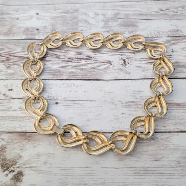 Vintage Necklace Statement Gold Tone Ornate Chunky - Image 7