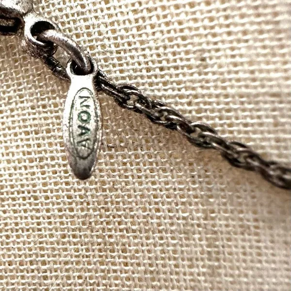 Avon vintage rhinestone pendant necklace Silver - Image 6