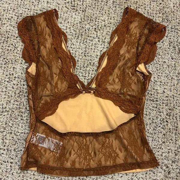 SHEIN Brown Lace Top - Image 3