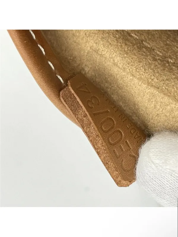 Celine vintage canvas leather Baguette bag - Image 16