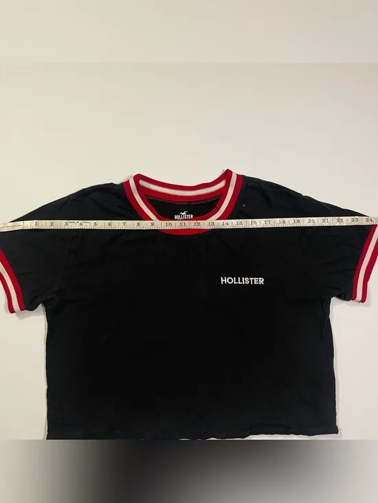Hollister Black Cropped Logo Tee with Trimmed Collar and Cuffs size M - Image 3
