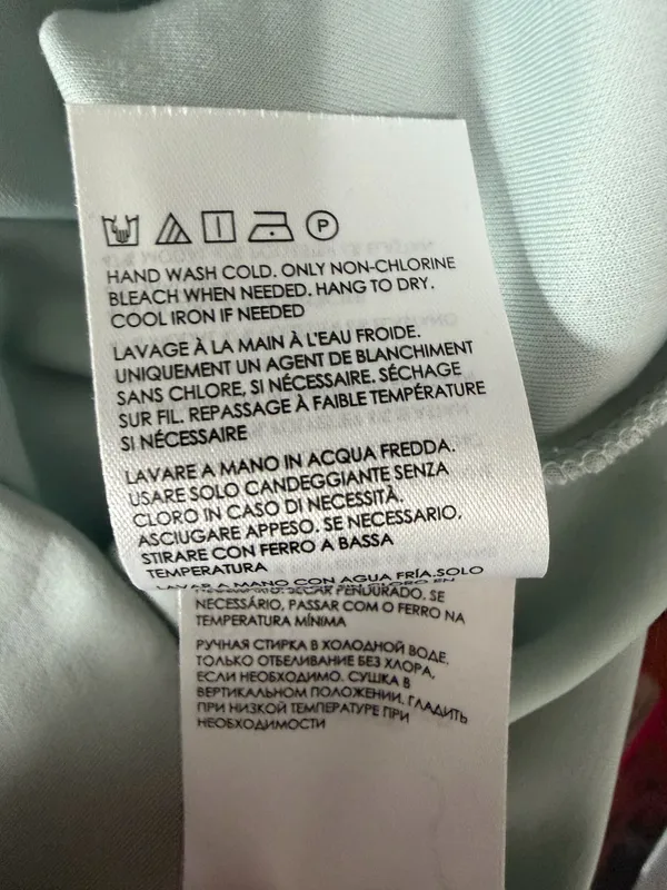 Club Monaco Club Collective Iceberg 1/4 Zip Size XS. - Image 9