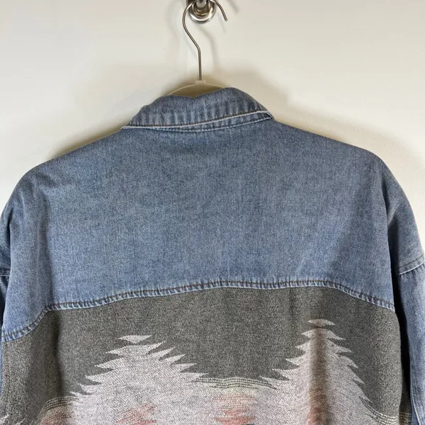 Womens XL‎ Southwestern Aztec Woven Denim Jacket Mixed Media Frayed Hem Blue - Image 9