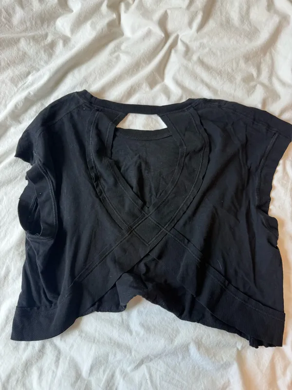 Amazon Workout top - Image 3