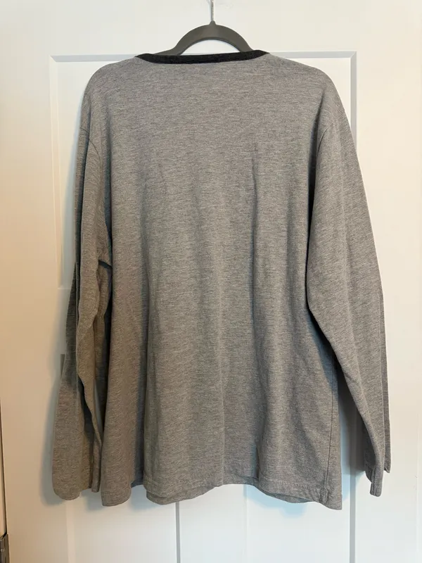 Cherokee Gray long sleeve - Image 2
