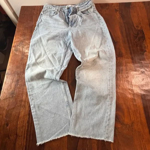 Zara Womens Light Wash High Waisted Wide Leg‎ Raw Hem Denim Jeans Size 4 - Image 10