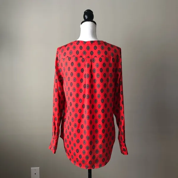 J. CREW FACTORY | Red Emblem Patterned Blouse Sz S - Image 6