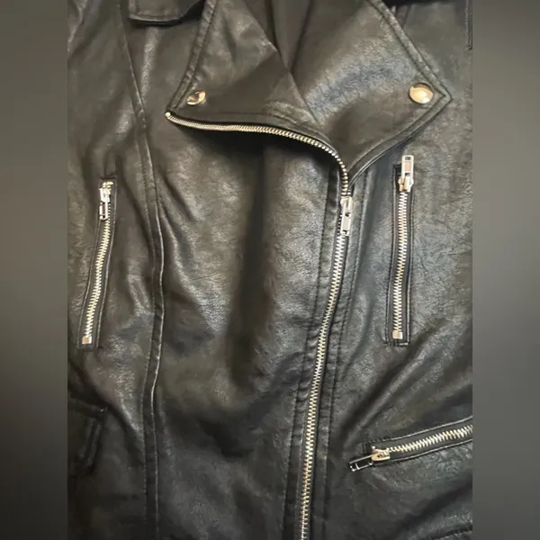 Windsor faux leather motorcycle jacket NWOT - Image 2