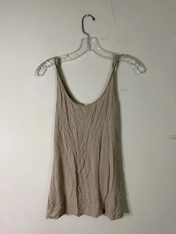 Old Navy Women’s Lightweight V-Neck Beige Tank Top - Image 3