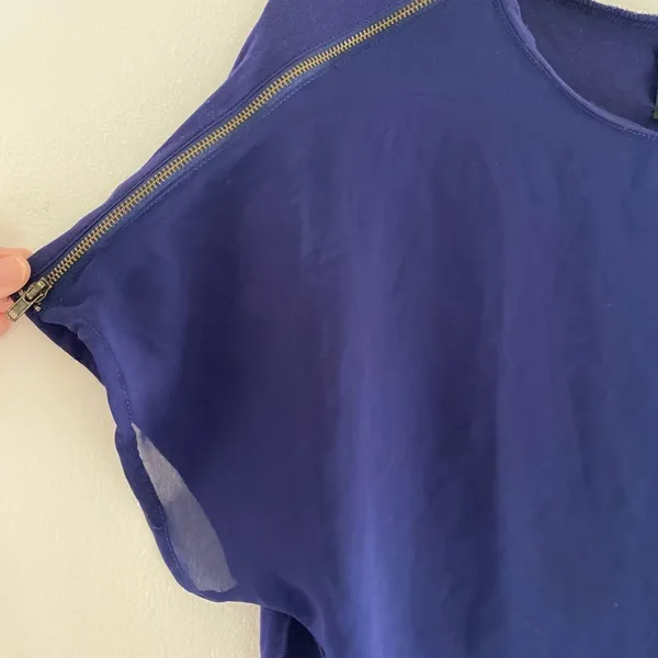 Zara Basic Special Edition Short Sleeve Top Zipper Detail Size Large Navy - Image 10