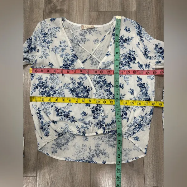 Altar'd State Blue and White Floral Blouse Size S - Image 3
