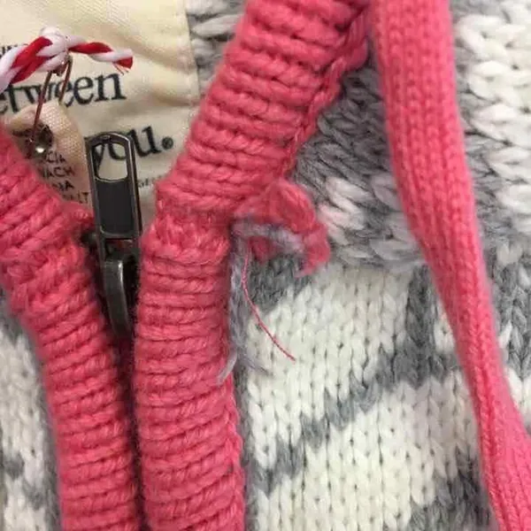 Between Me & You Womens Cardigan Size XS Fair Isle Pink Gray Cream Zip Front NEW - Image 4