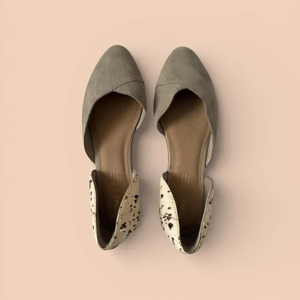 Toms Women's Cow print brown/cream Flats‎ size 10W - Image 2