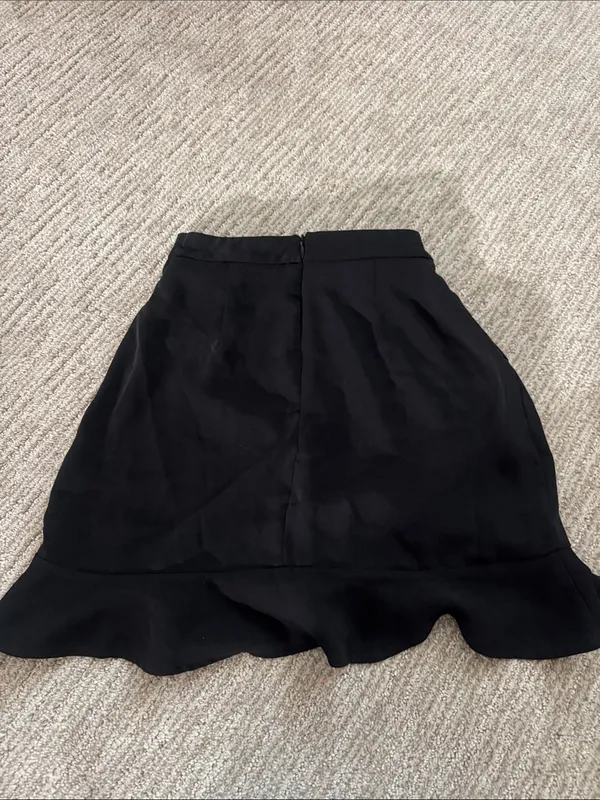 Superdown Black Skirt - Image 3