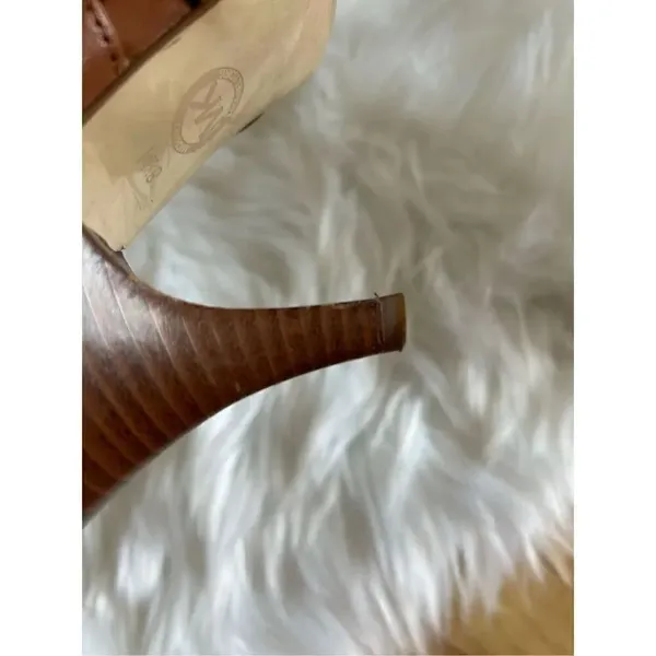 Michael kors brown leather strapped heels size 8.5 - Image 9