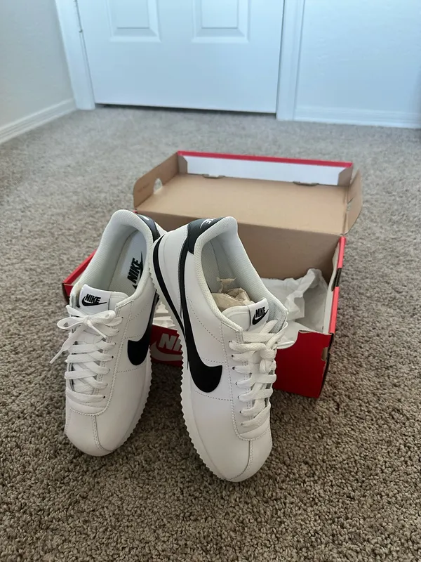 Nike Cortez White Black 8 - Image 2