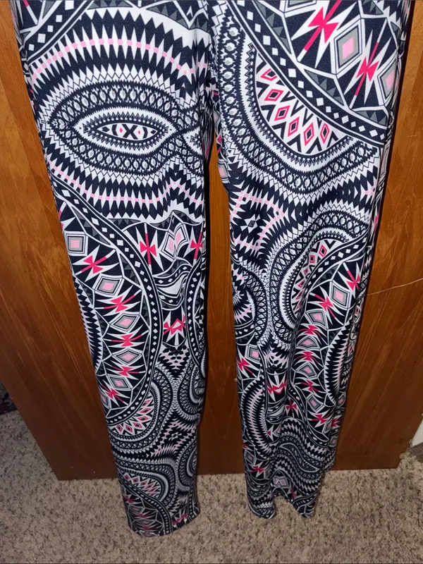 White Mark Aztec Boho Mandala Print loose Wide Legging Pants - Size Small - Image 3