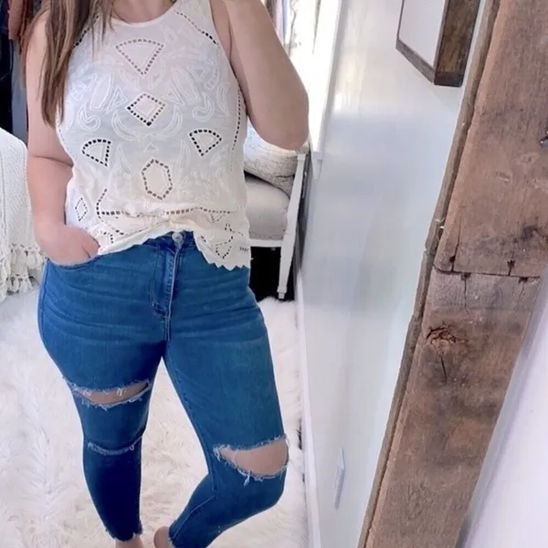 LUCKY BRAND top size medium boho - Image 3