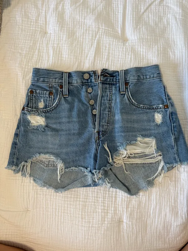 Levi’s Shorts - Image 2