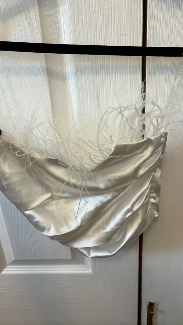 Blu Spero white strapless feathered top - Image 4