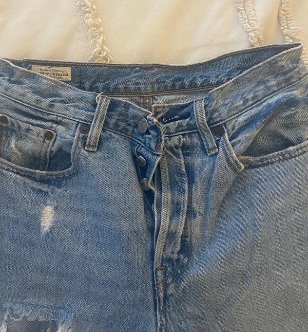 Levi's 501 Skinny Distressed - Image 2