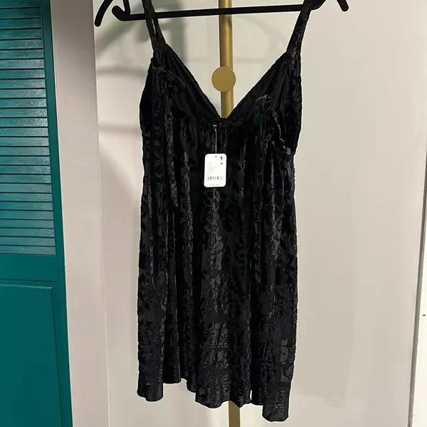 FREE PEOPLE NWT Snow Angel Mini Slip / Black Combo - S - Image 11