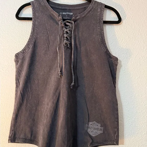 NWT Harley-Davidson Women’s Gray Sleeveless Top - Image 3